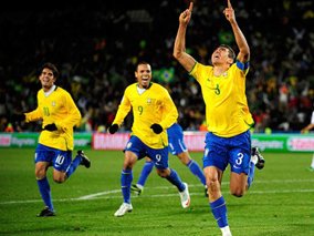 O clima da Copa do Mundo já contagiou Anápolis. O verde-amarelo do uniforme da Seleção Canarinho está por toda parte.