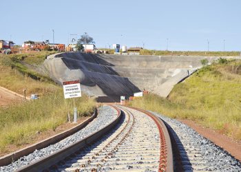 Marco zero da ferrovia em território goiano