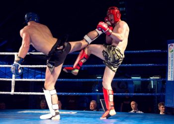Cidade recebe torneio de Kickboxing