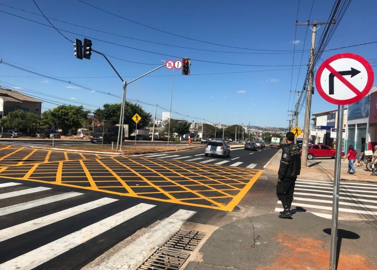 Cruzamento da Av. Brasil Norte com a Rua Argentina /Foto: Victor Yuri
