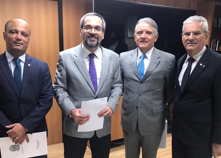 UniEvangélica Ministro da Educação