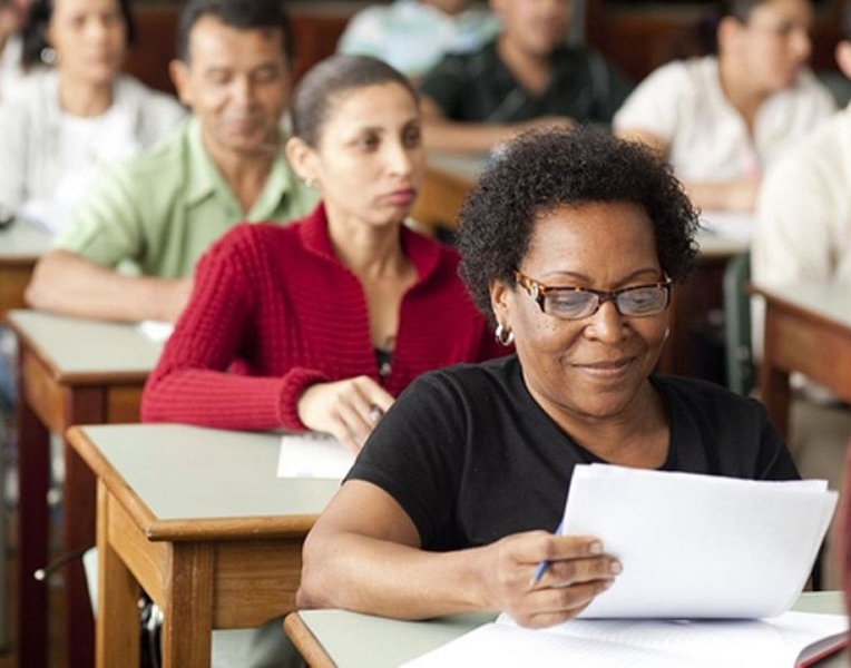 Ensino de Jovens e Adultos