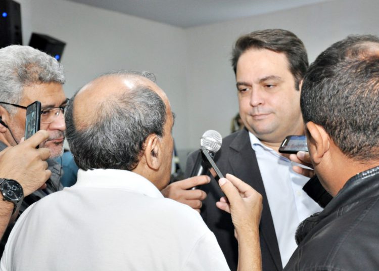 Prefeito Roberto Naves- Foto Ismael Vieira- Câmara Municipal