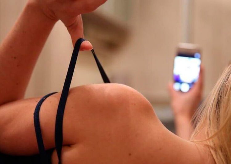 Homens de meia idade costumam ser as vítimas, mas mulheres também estão entre elas