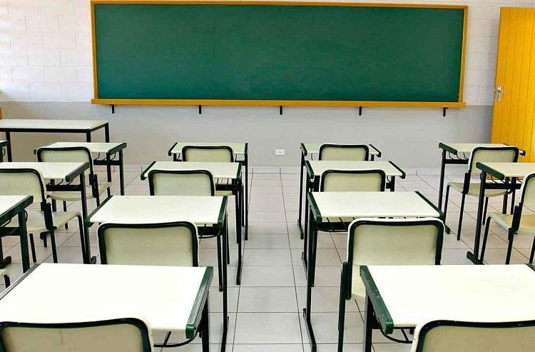 A secretária observa que todos os cuidados serão tomados em relação ao cumprimento de medidas preventivas