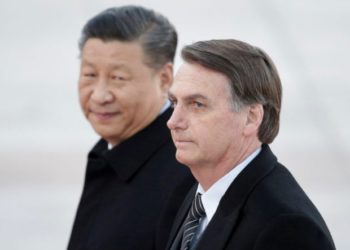 O presidente brasileiro Jair Bolsonaro e o presidente Xi Jinping, da China (Foto: Jason Lee/Reuters)