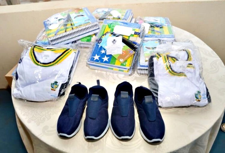 Kit Escolar Governo (1)