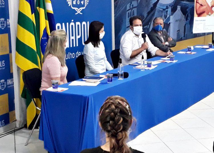 Roberto Naves secretarias