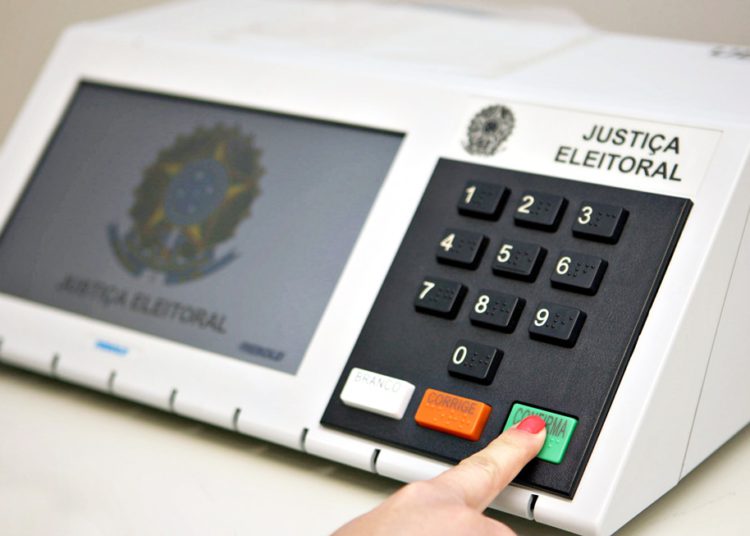 Politica Urna Eletrônica