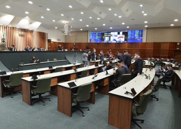 Foram 24 votos favoráveis à adesão ao Regime de Recuperação Fiscal