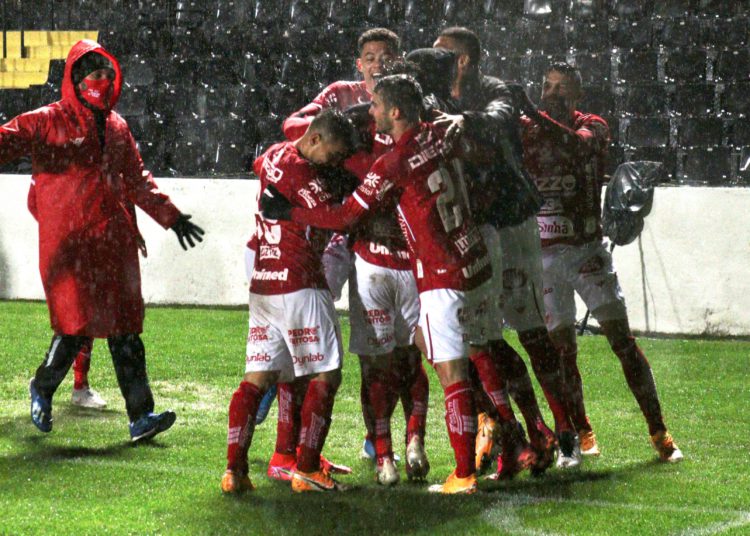 Tigre encerrou sequência positiva de 18 partidas dos paranaenses em casa (Foto: Comunicação/VNFC)