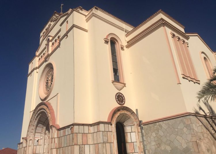 Igreja Matriz de Sant`Ana, na região central de Anápolis: tradição e história (Foto: Samih Zakzak)