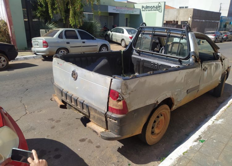Carro roubado em construção é recuperado com base em imagens das câmeras de segurança