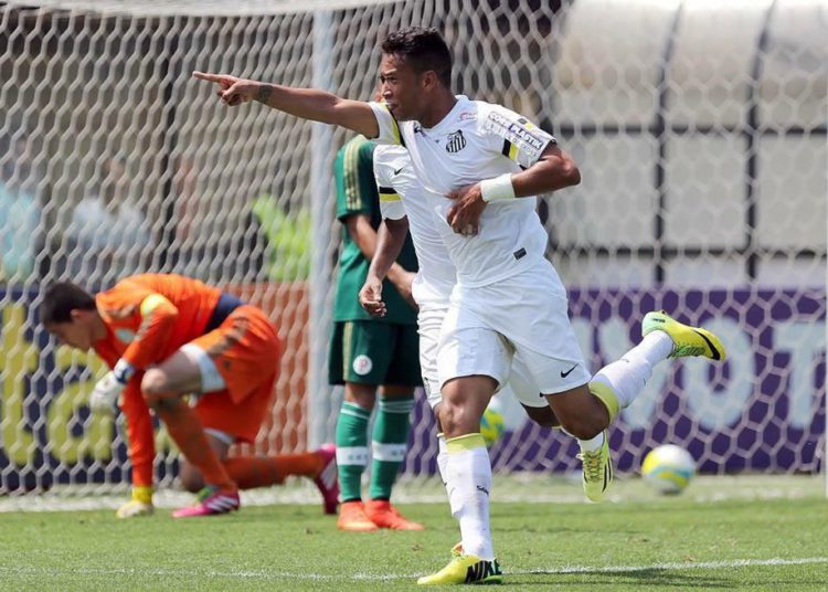 Gustavo Japa brilhou nas categorias de base do Santos (Foto: Comunicação/Santos)