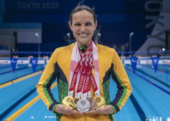Carol Santiago abocanhou cinco medalhas na natação