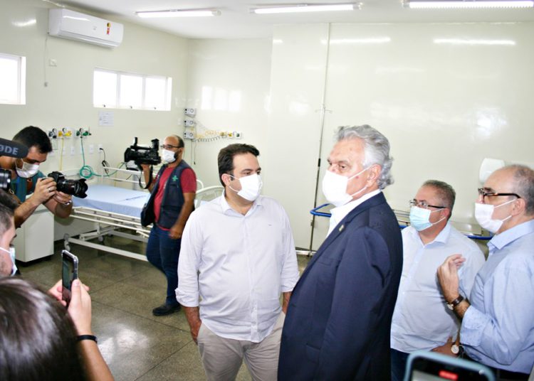 Caiado e Roberto Hospital Contexto