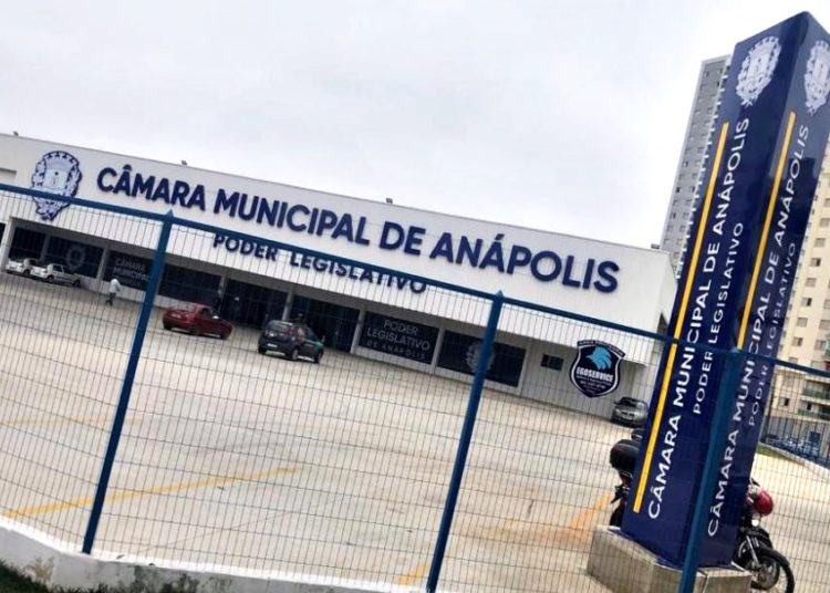 #paratodomundover Imagem mostra fachada do prédio da Câmara Municipal