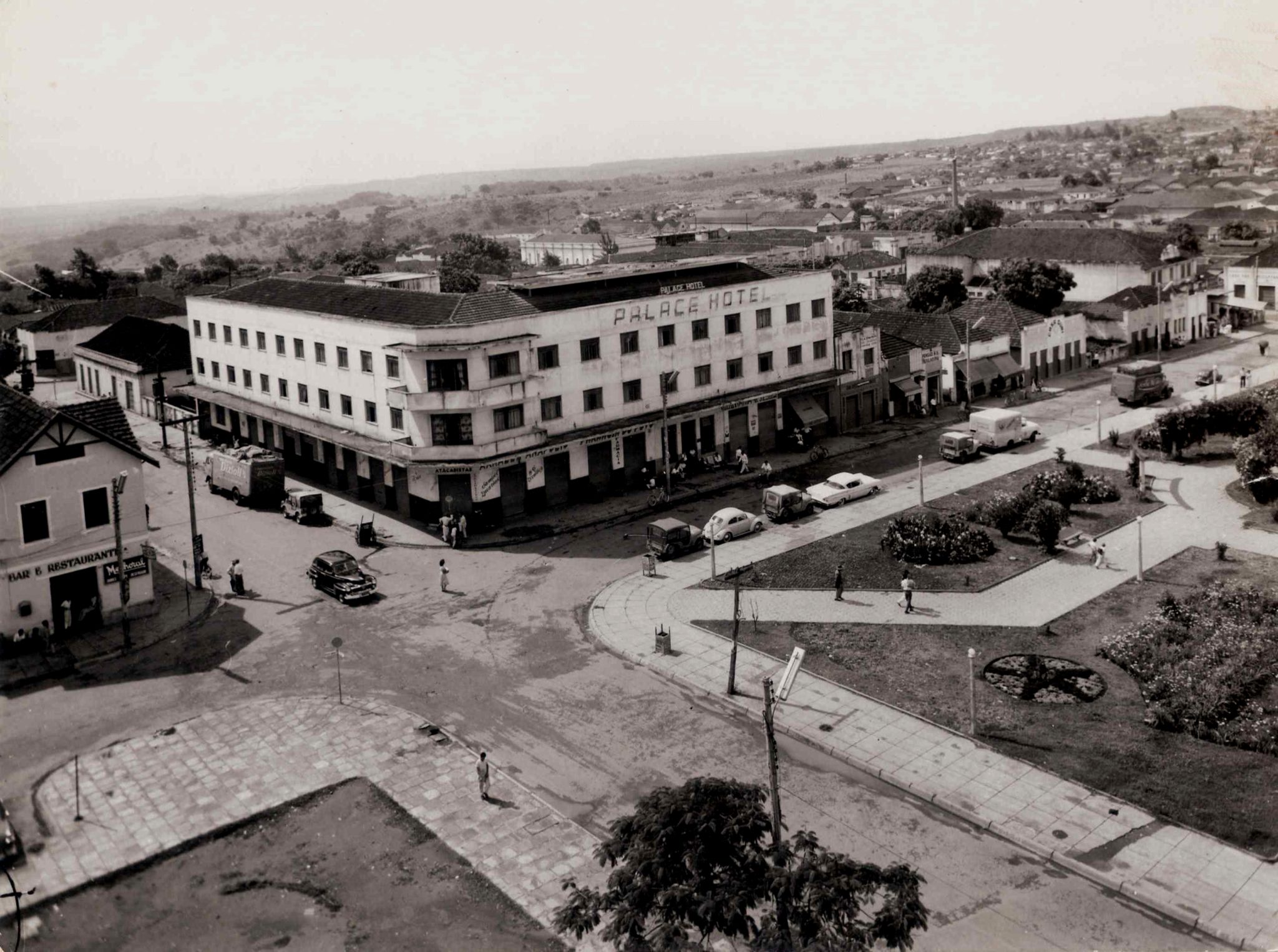 foto histórica de anápolis, com vista aérea da cidade