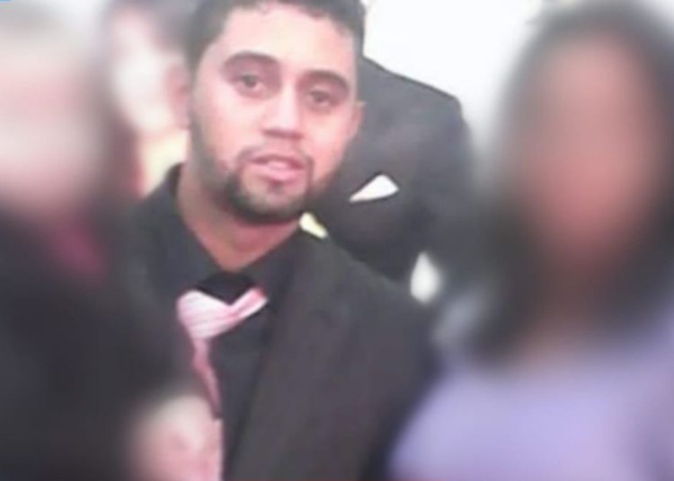 Ele teve rins, fígado e pulmão perfurados pelos golpes.