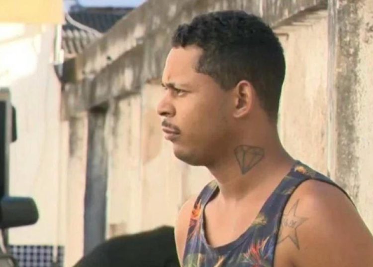 Polícia recomendou tratamento para instabilidade emocional.