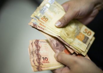 Não é só no site do Banco Central que se encontra dinheiro esquecido.