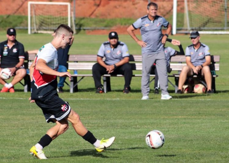 foto de jogo treino do Anápolis, integrante do Goianão de 2022