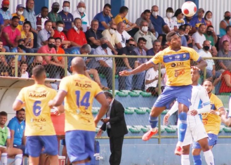 foto de partida do Iporá, adversário do Galo no mata-mata do Goianão