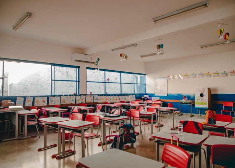 foto de sala da escola municipal pastor miguel moreira braga