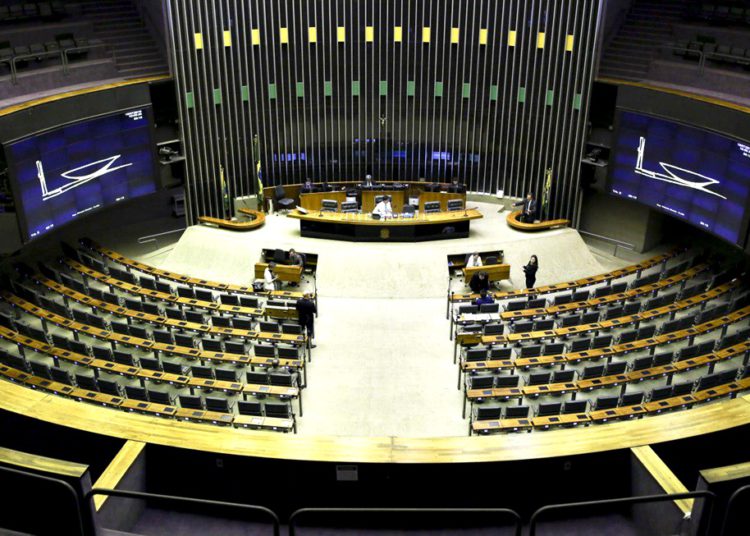 #PraTodoMUndoVer: A imagem mostra o plenário da câmara dos deputados em Brasília