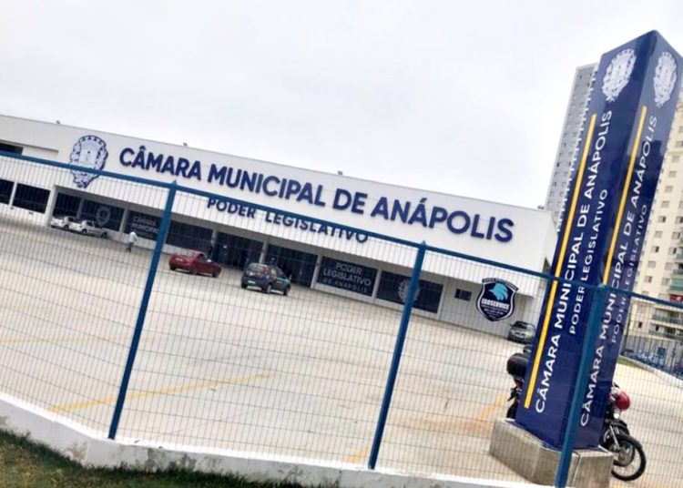 #PraTodoMUndoVer: Imagem mostra a fachada da Câmara MUnicipal de Anápolis