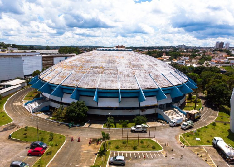 foto do ginásio internacional newton de faria, que recebe jogos da copa do brasil de futsal nesta quarta (04)