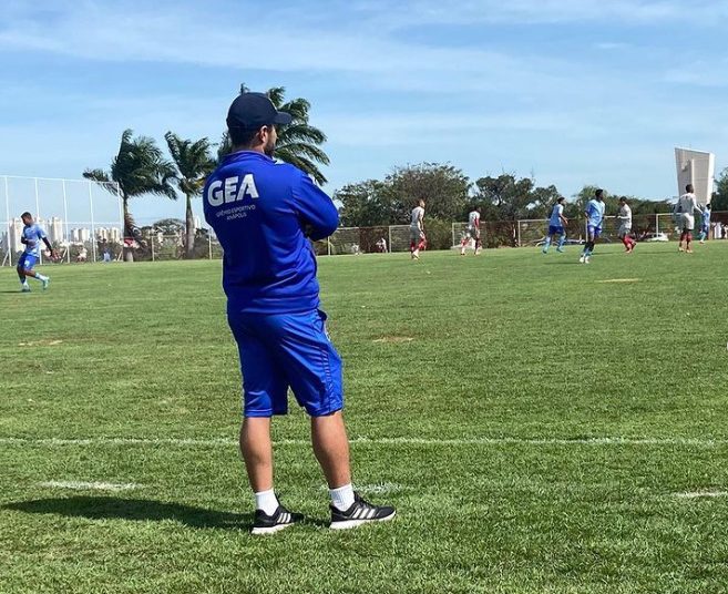 foto de treinamento do grêmio anápolis, participante da série d de 2022