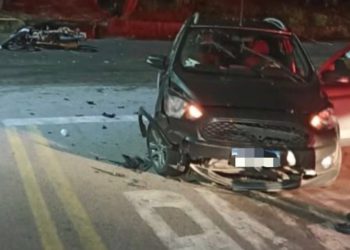 carro do advogado sérgio de moraes após acidente que vitimou motorista de aplicativo