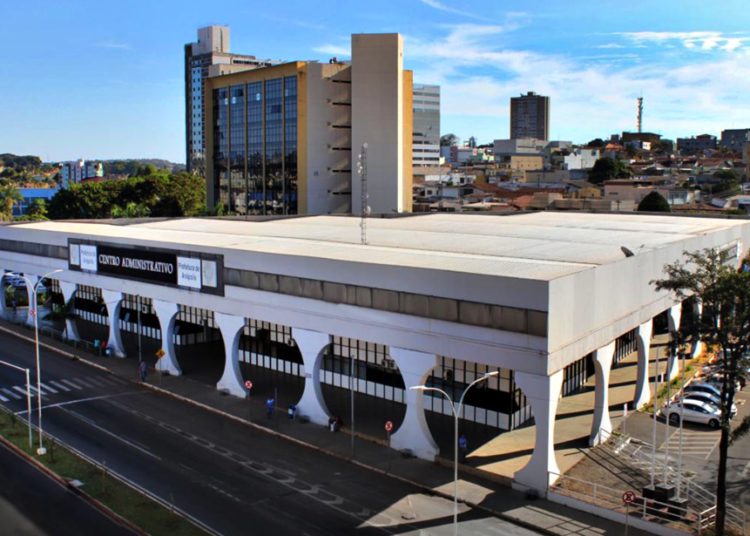Prefeitura de Anápolis., aprovada a reforma administrativa