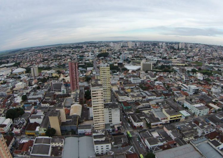 foto aérea da cidade de anápolis