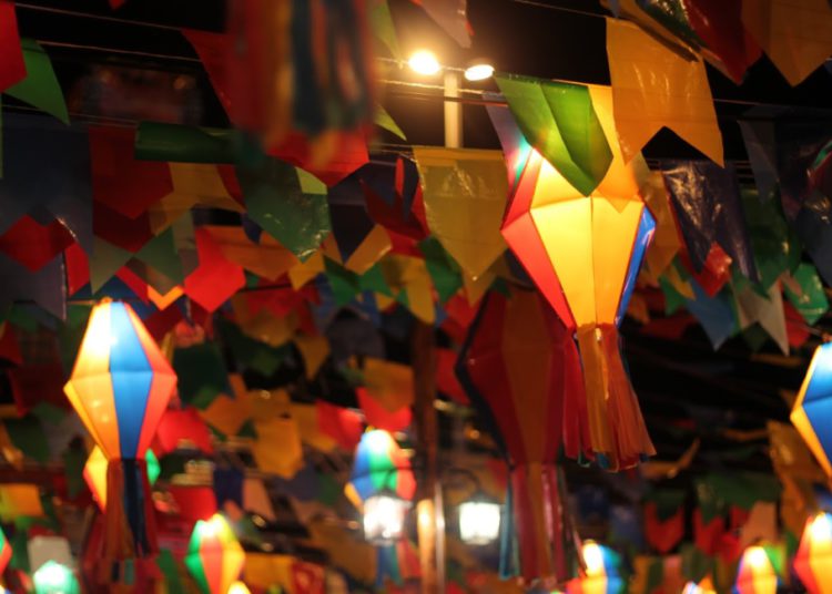 foto de decoração de festa junina, que tradicionalmente ocorre no mês de junhi
