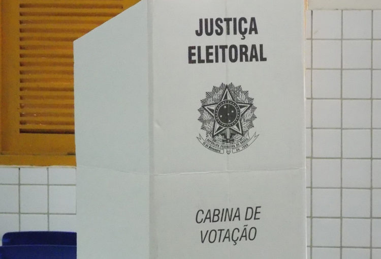 foto de cabine eleitoral