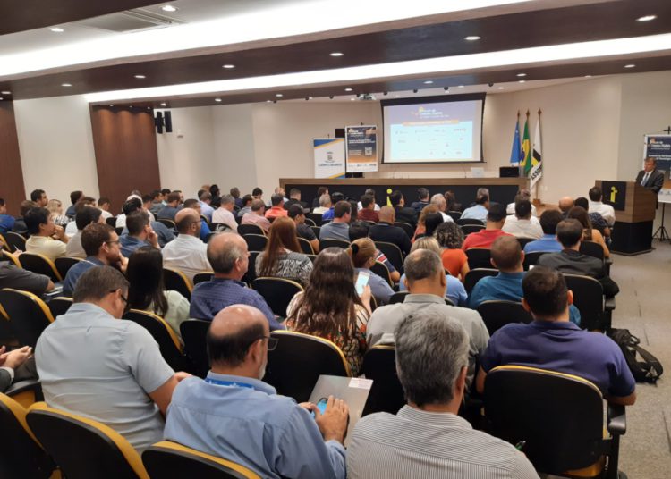 apresentação de ferramenta de tecnologia da prefeitura de anápolis em congresso no Mato Grosso do Sul
