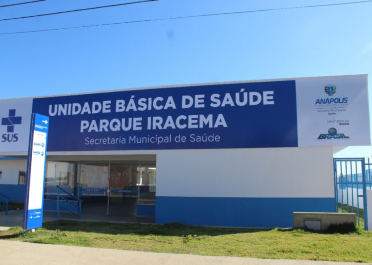 foto da fachada da ubs do parque iracema, em anápolis