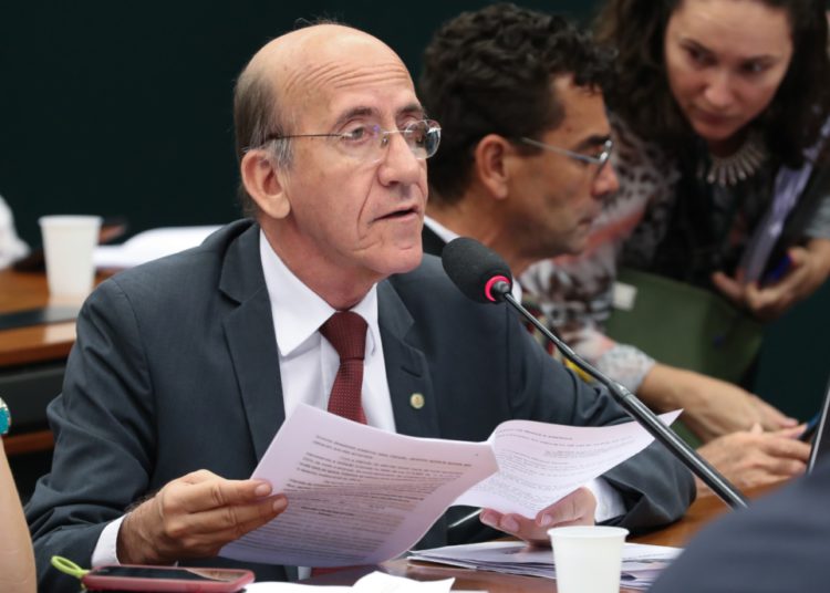 foto do deputado federal rubens otoni