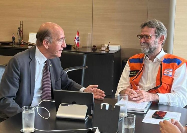 Deputado Rubens Otoni em audiência com o Secretário Nacional de Proteção  e Defesa Civil, Wolnei Wolff