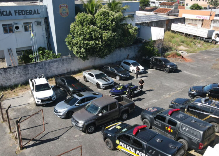 Operação, cujo nome significa, “aquele que se apodera de bens alheios por meios ardilosos e fraudulentos”, foi composta por 70 policiais federais, militares e penais ( Fotos: PM5)