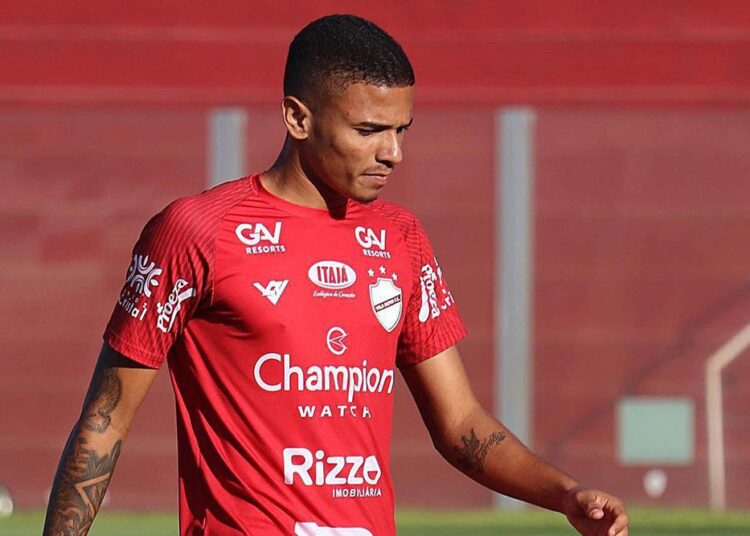 Marcos Vinicius Alves Barreira, conhecido como Romário, ex-jogador do Vila Nova. Foto: Vila Nova Futebol Clube/Facebook