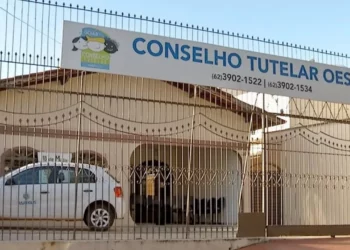 Conselho tutelar em Anápolis. (Foto: Reprodução / TV Anhanguera)