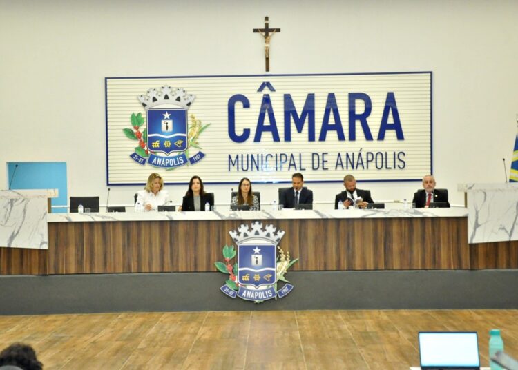 Vereadores anapolinos possuem várias ferramentas para "uso" no mandato.