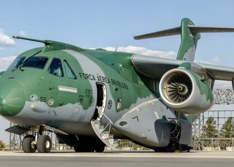 Avião KC 390