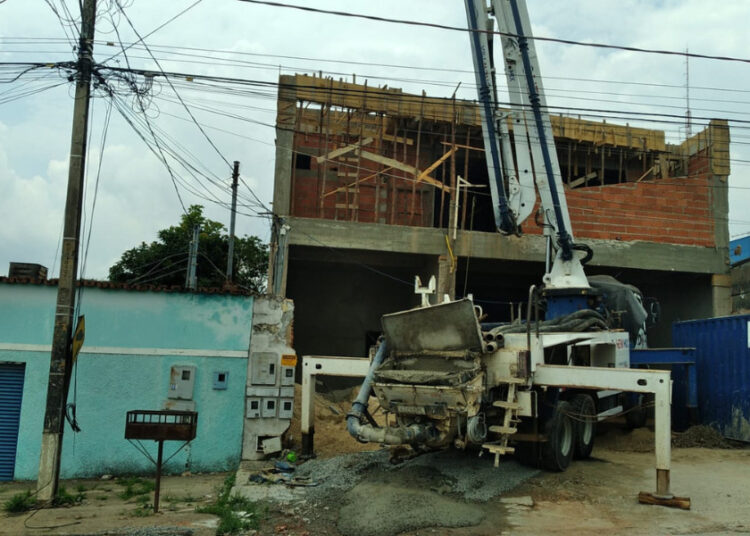 Obra onde trabalhadores sofreram choque elétrico