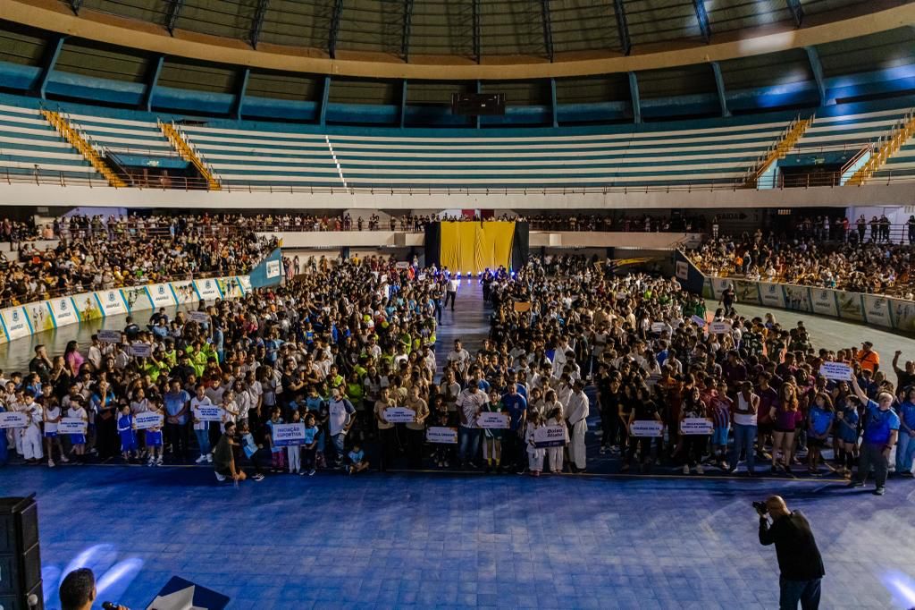 Rei e rainha dos Jogos da Primavera são da mesma escola