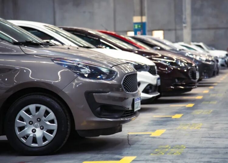 Estoque de carros usados/seminovos — Foto: Reprodução
