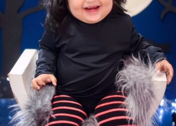 Maria Alice em seu ensaio de fotos como Mavis, a vampirinha do filme infantil Hotel Transilvânia.